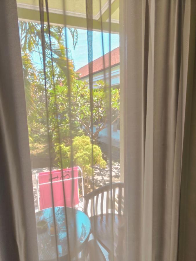 Berlian Inn Kuta Beach Exterior foto