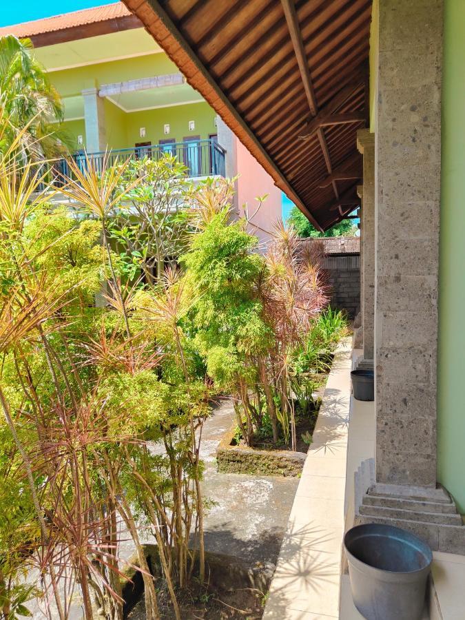Berlian Inn Kuta Beach Exterior foto