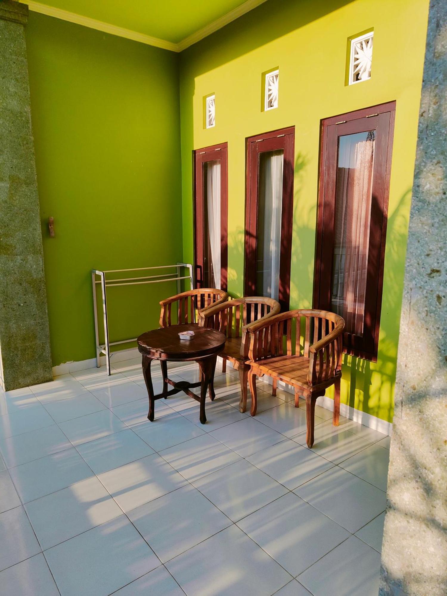 Berlian Inn Kuta Beach Exterior foto
