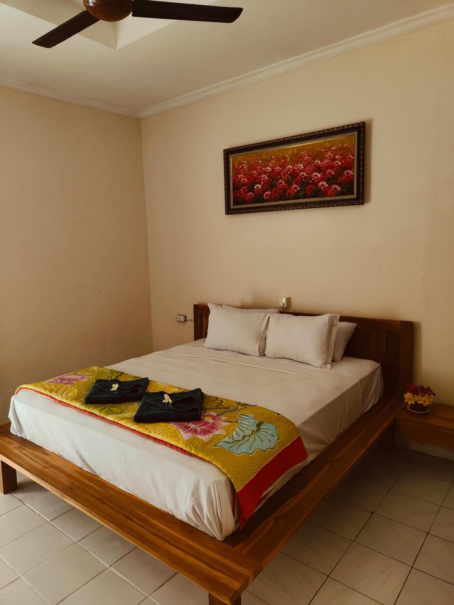 Berlian Inn Kuta Beach Exterior foto