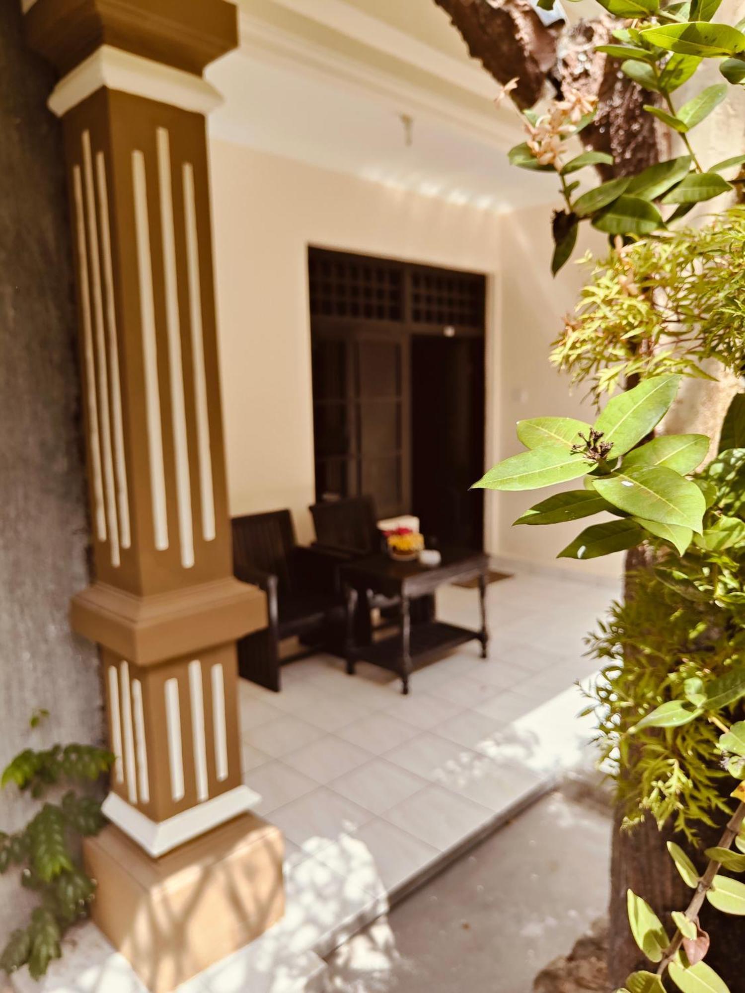 Berlian Inn Kuta Beach Exterior foto